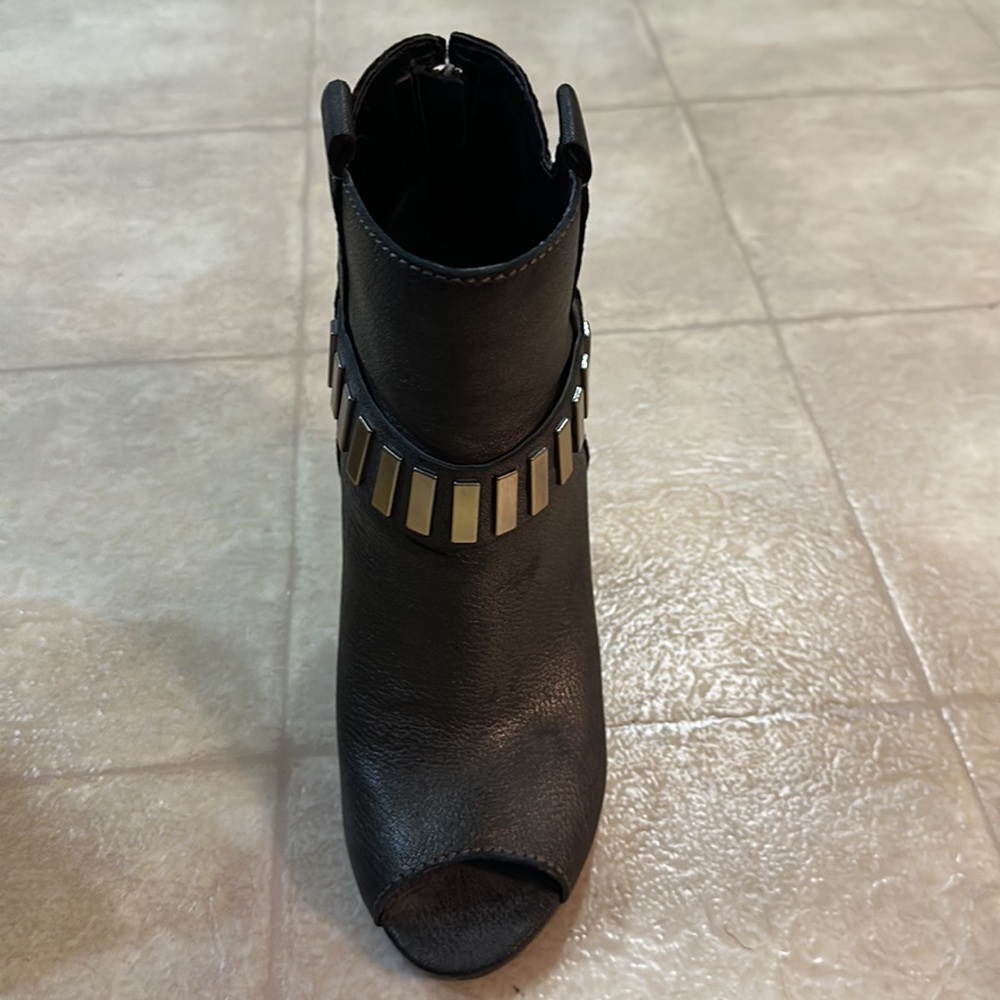 Guess Open Toe Booties - Picture 8 of 11